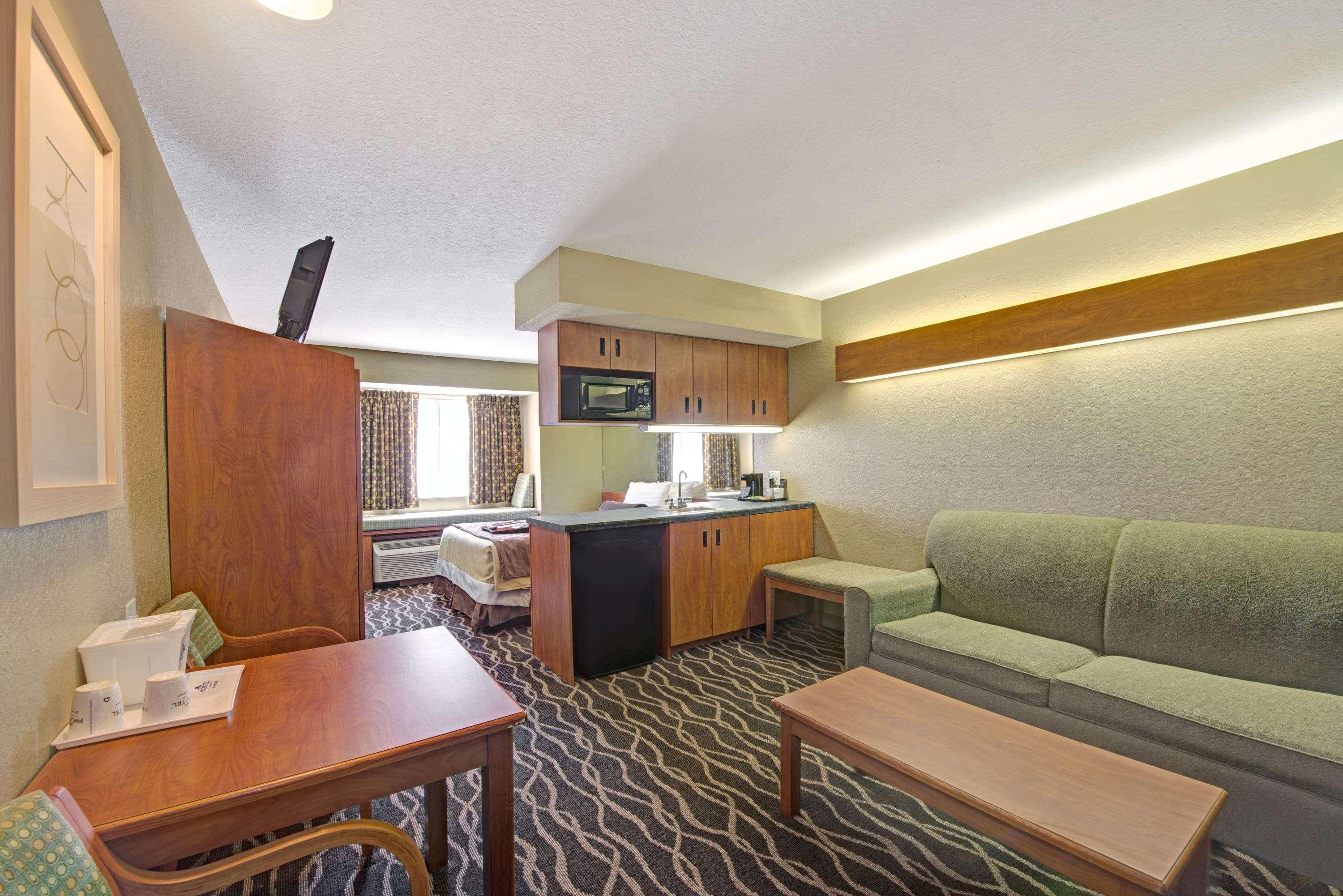 Отель Super 8 By Wyndham San Antonio Downtown Ne Экстерьер фото
