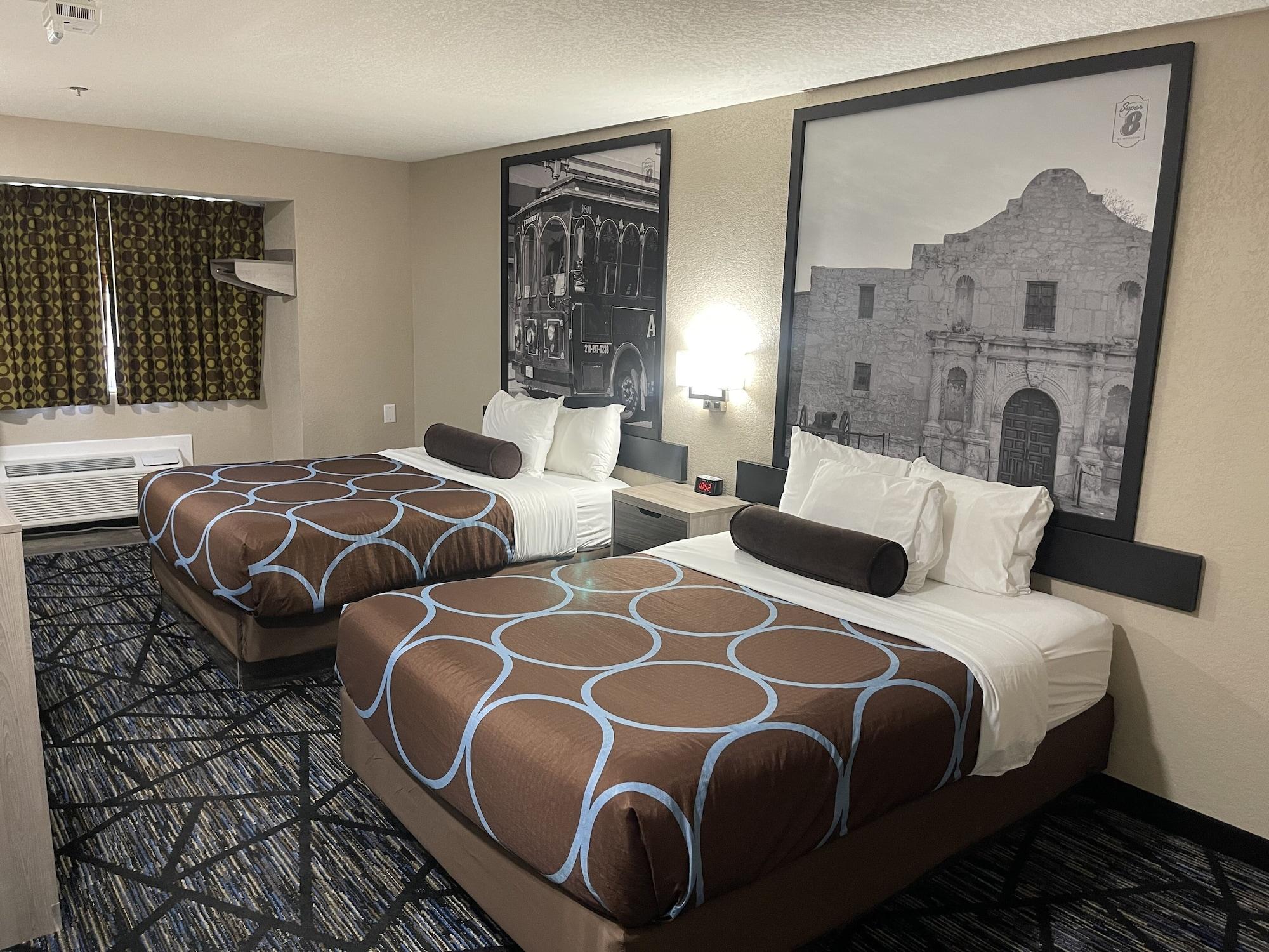 Отель Super 8 By Wyndham San Antonio Downtown Ne Экстерьер фото