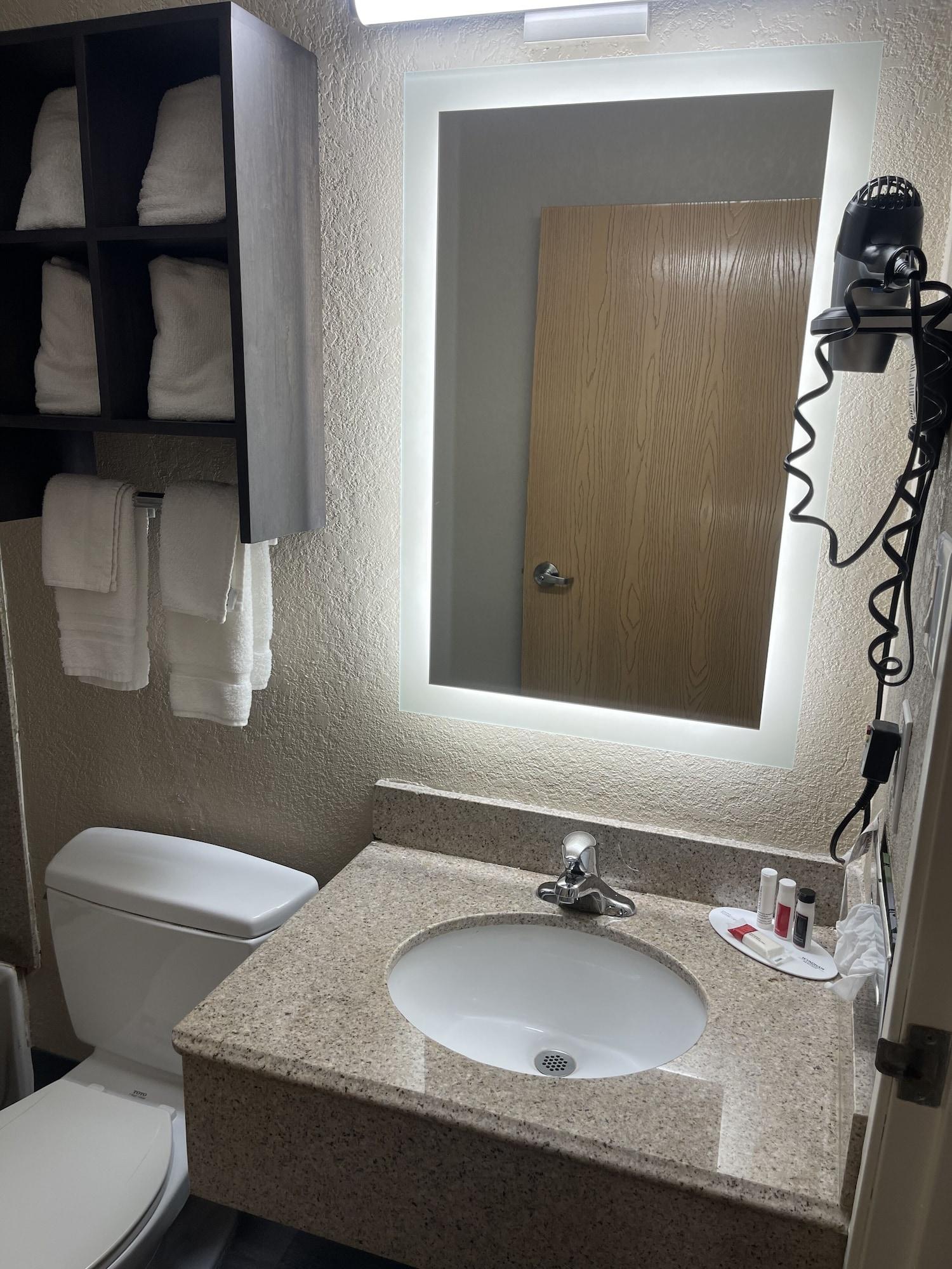 Отель Super 8 By Wyndham San Antonio Downtown Ne Экстерьер фото